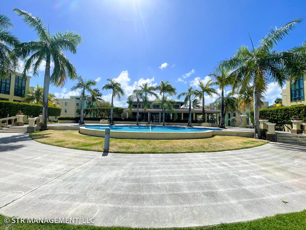 Upscale Condo At Aquatika Beach & Vacation Villas Loiza ภายนอก รูปภาพ